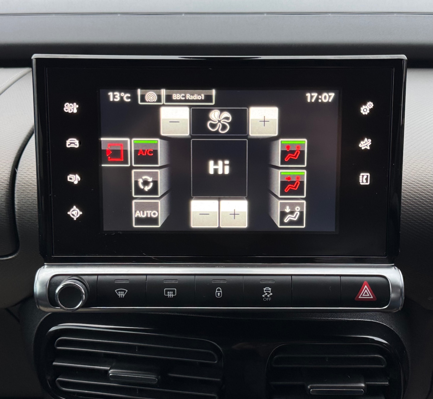 Used Citroen C4 Cactus 2015 for sale - 76334197: Photo 16