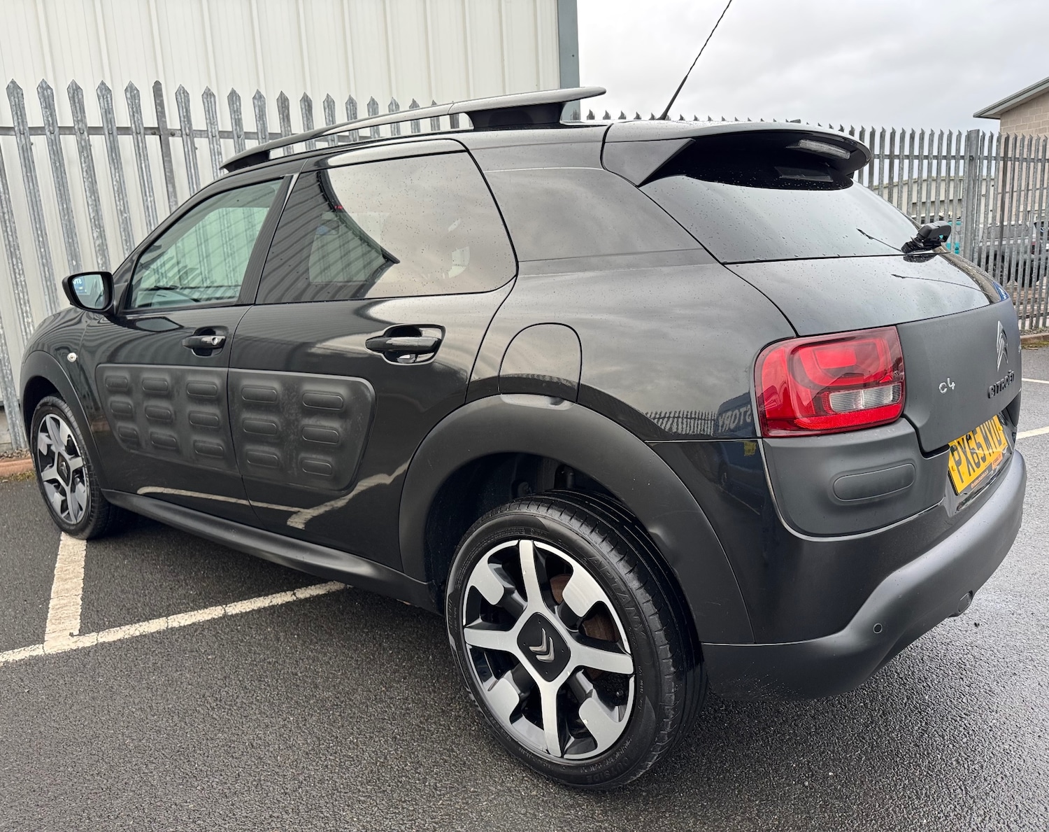 Used Citroen C4 Cactus 2015 for sale - 76334197: Photo 4