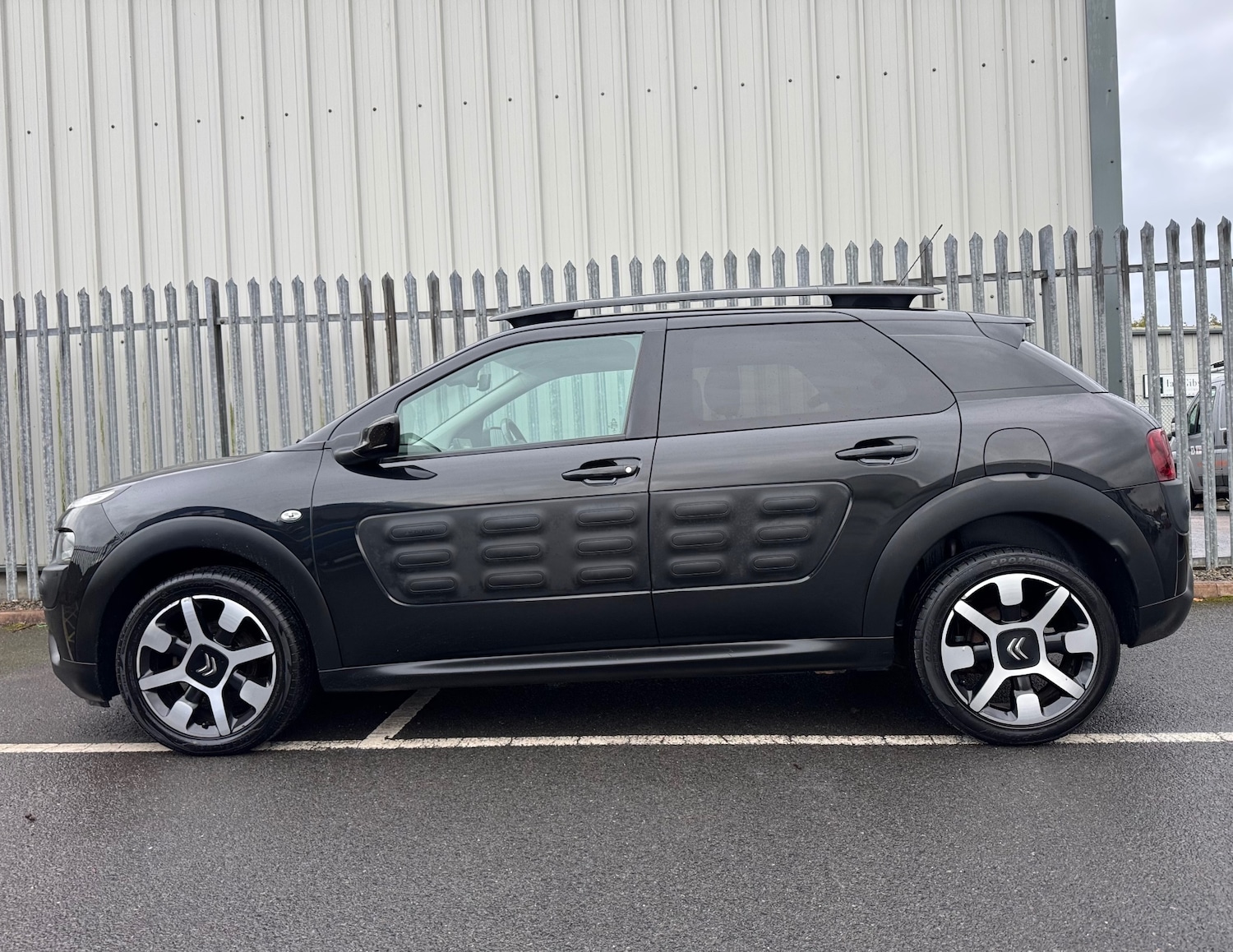 Used Citroen C4 Cactus 2015 for sale - 76334197: Photo 8