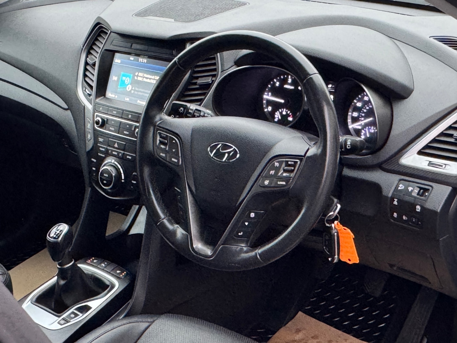 Used Hyundai Santa Fe 2017 for sale - 77165108: Photo 14