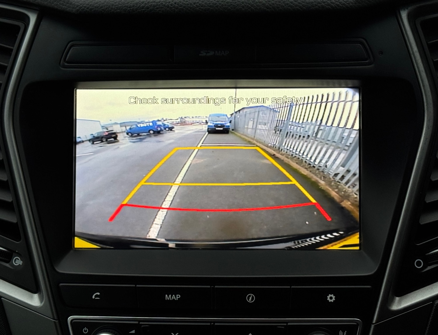 Used Hyundai Santa Fe 2017 for sale - 77165108: Photo 18