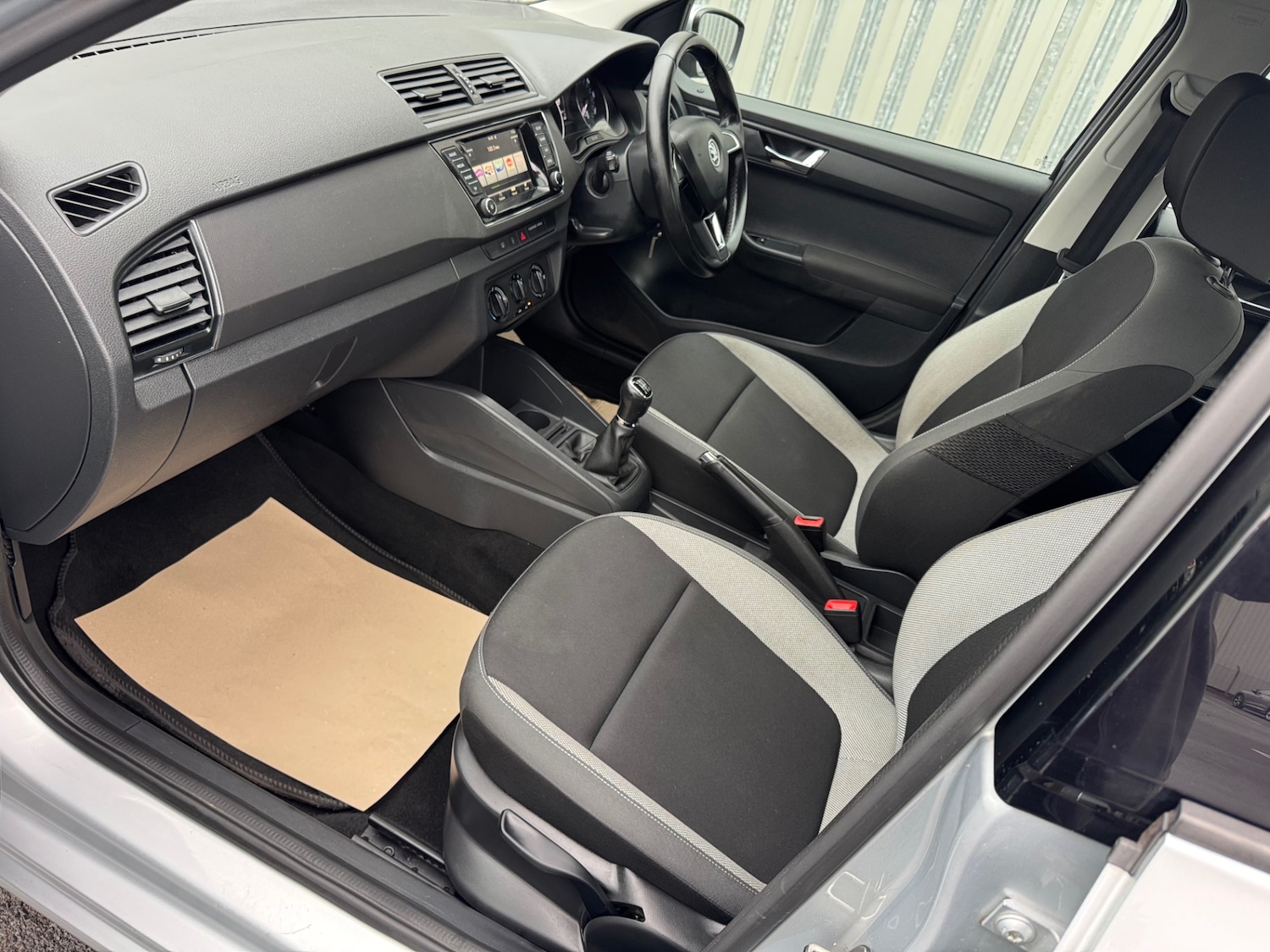Used Skoda Fabia 2015 for sale - 76197429: Photo 10