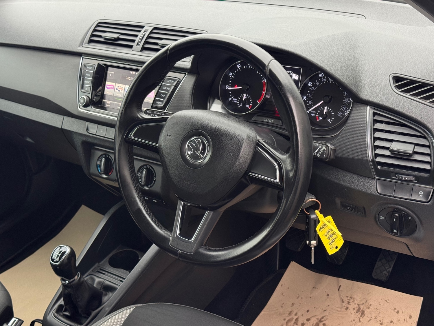 Used Skoda Fabia 2015 for sale - 76197429: Photo 14