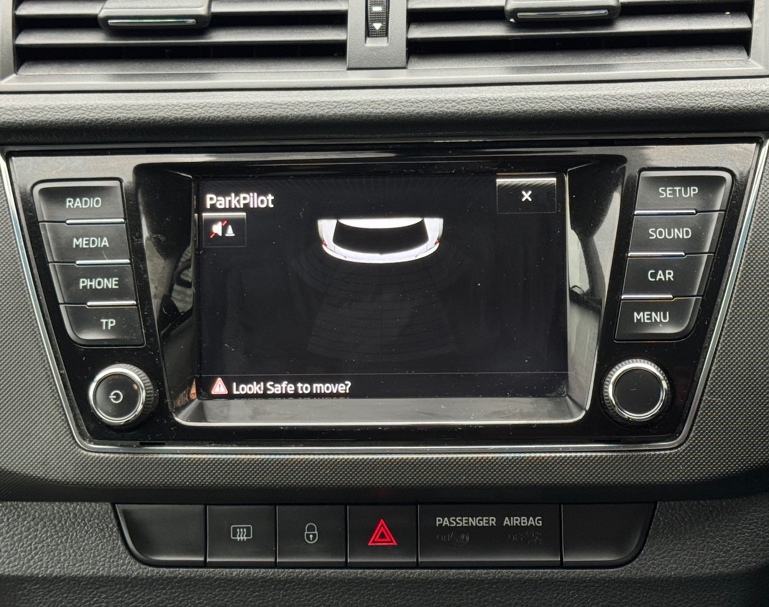 Used Skoda Fabia 2015 for sale - 76197429: Photo 17