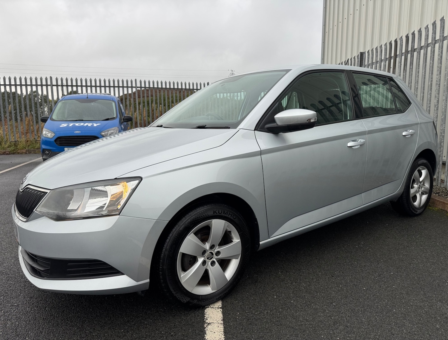 Used Skoda Fabia 2015 for sale - 76197429: Photo 2