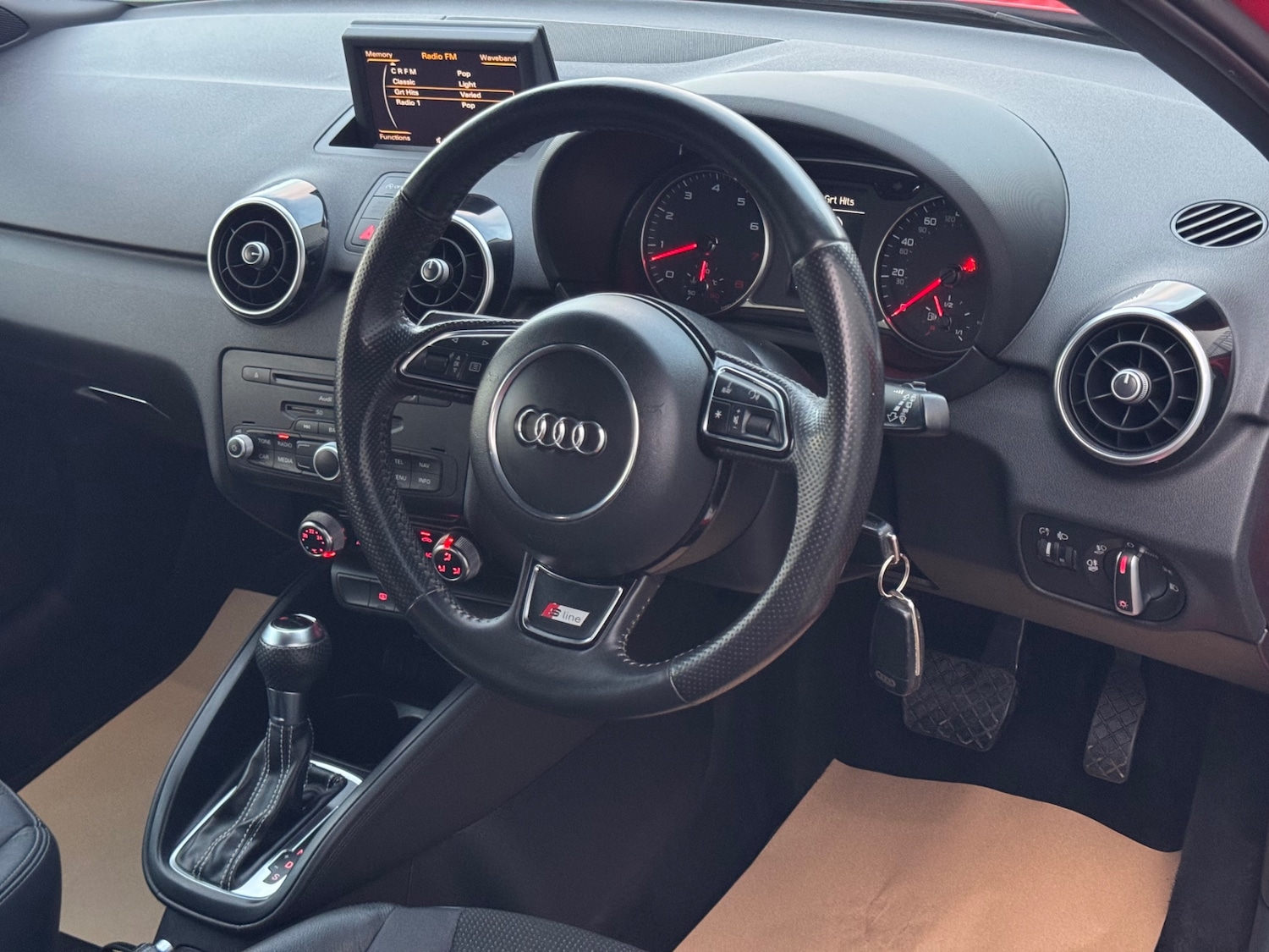 Used Audi A1 2012 for sale - 76643007: Photo 14