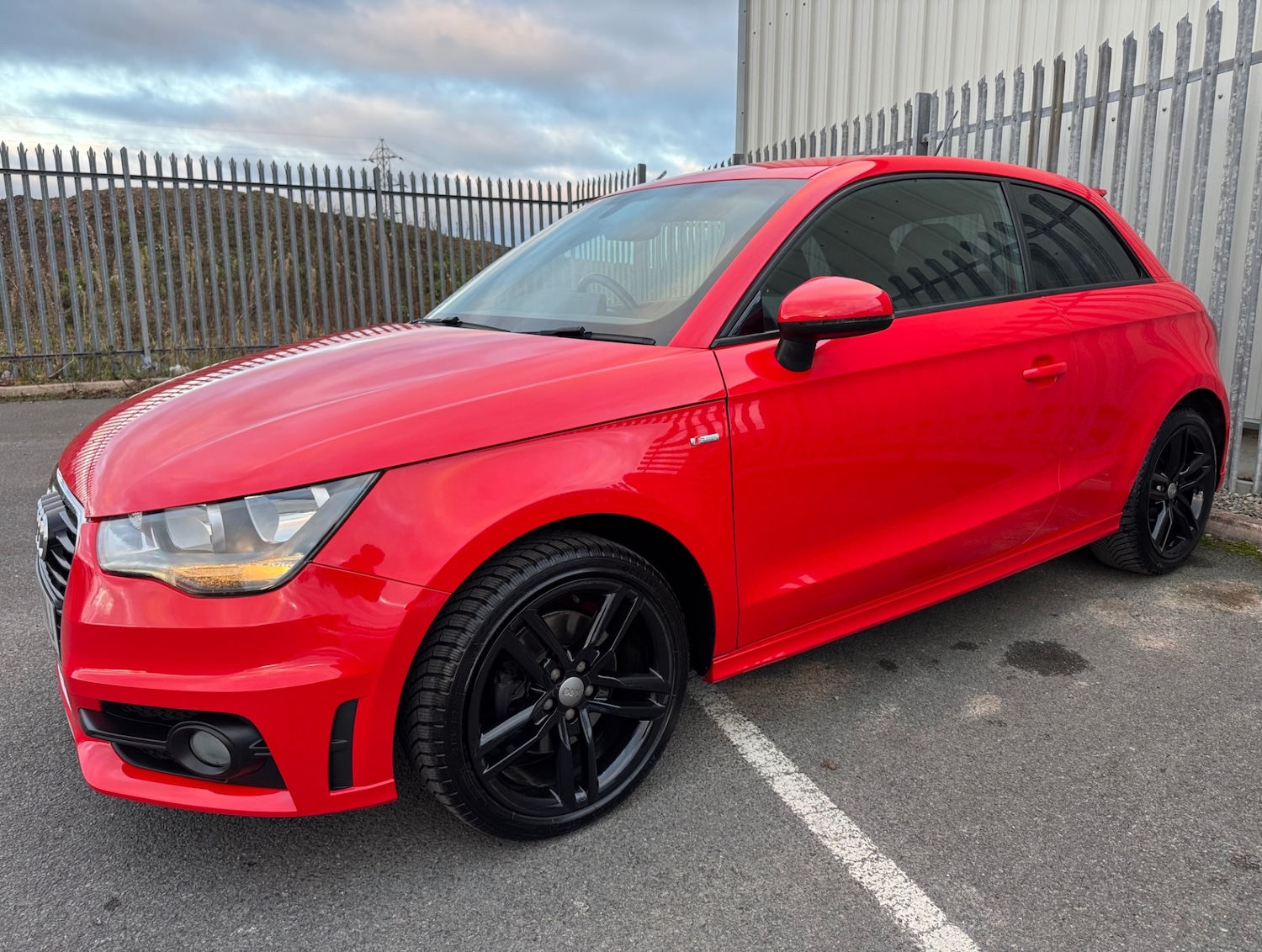 Used Audi A1 2012 for sale - 76643007: Photo 2