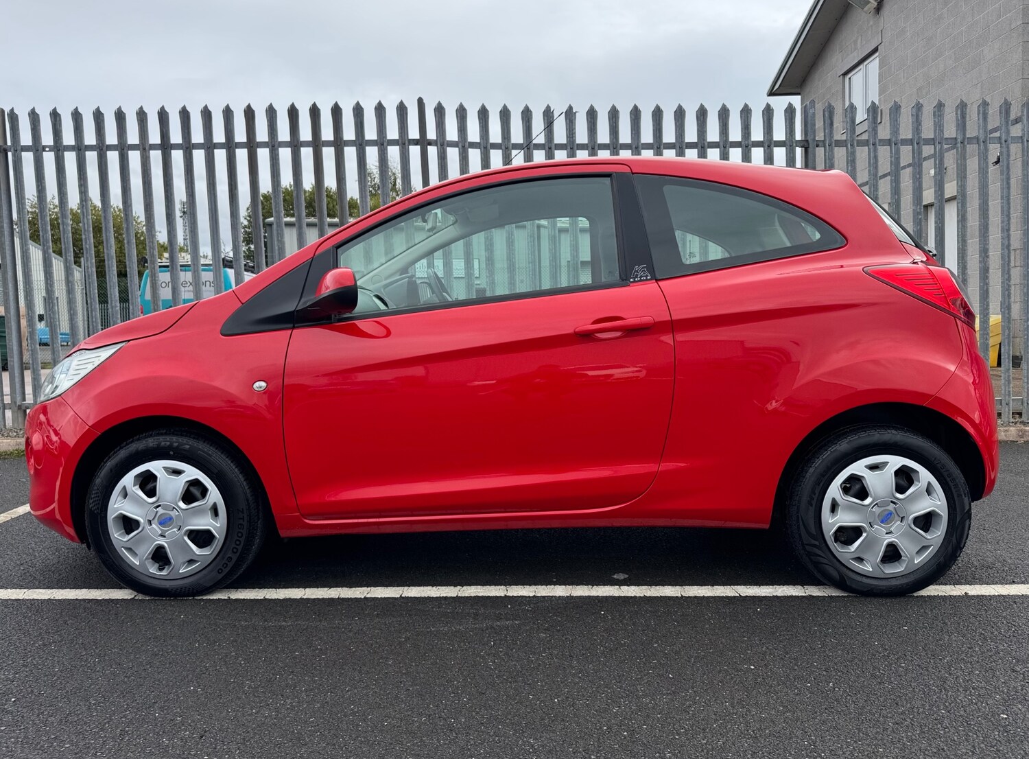 Used Ford Ka 2013 for sale - 76133115: Photo 8