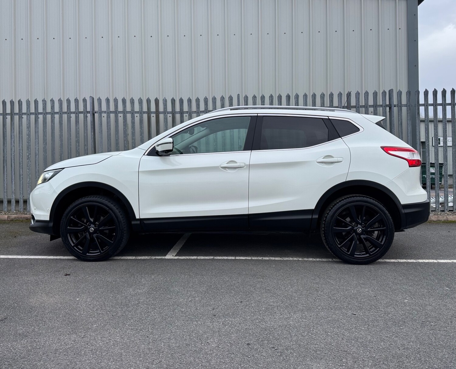 Used Nissan Qashqai 2016 for sale - 77595533: Photo 8