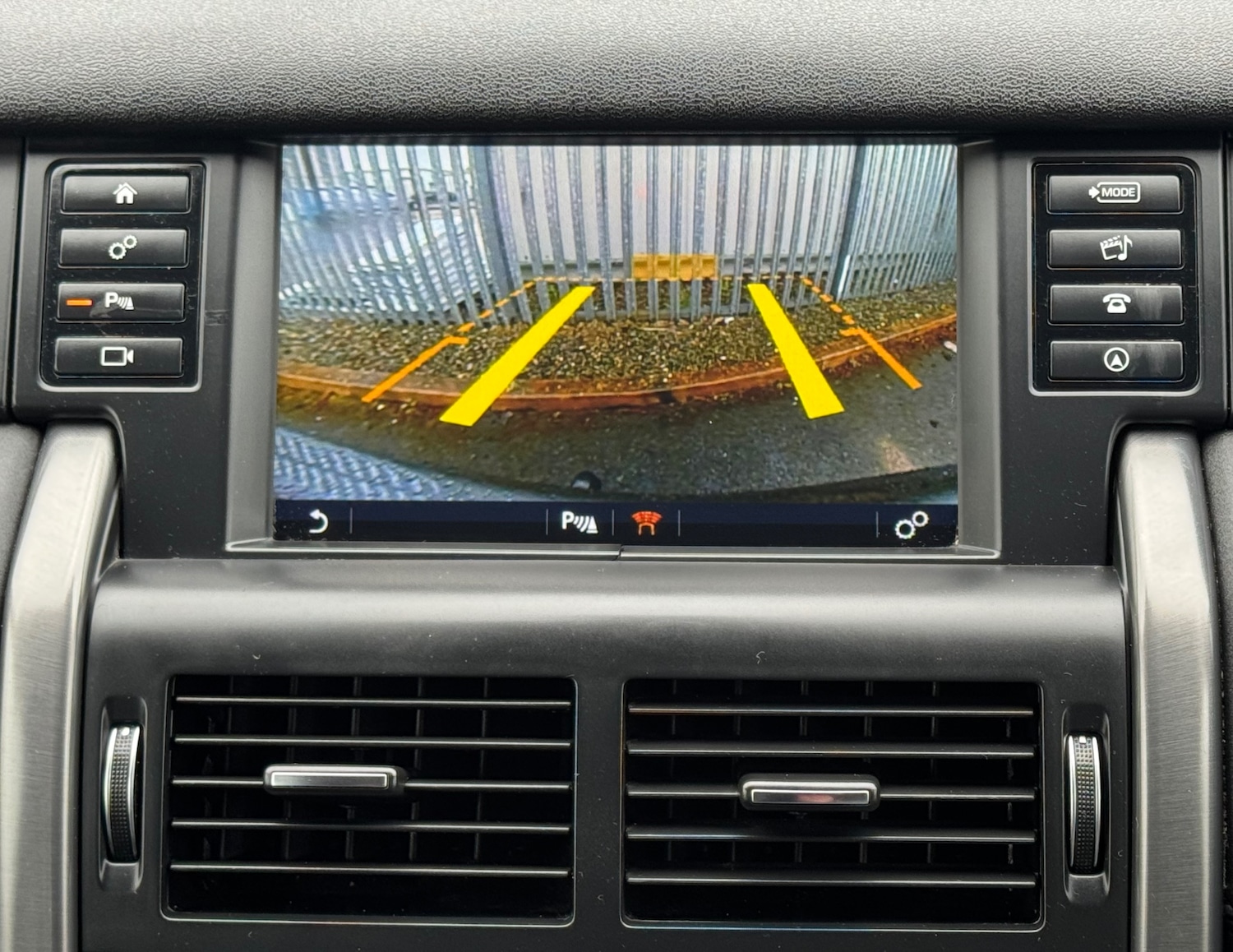 Used Land Rover Discovery Sport 2019 for sale - 78004047: Photo 18