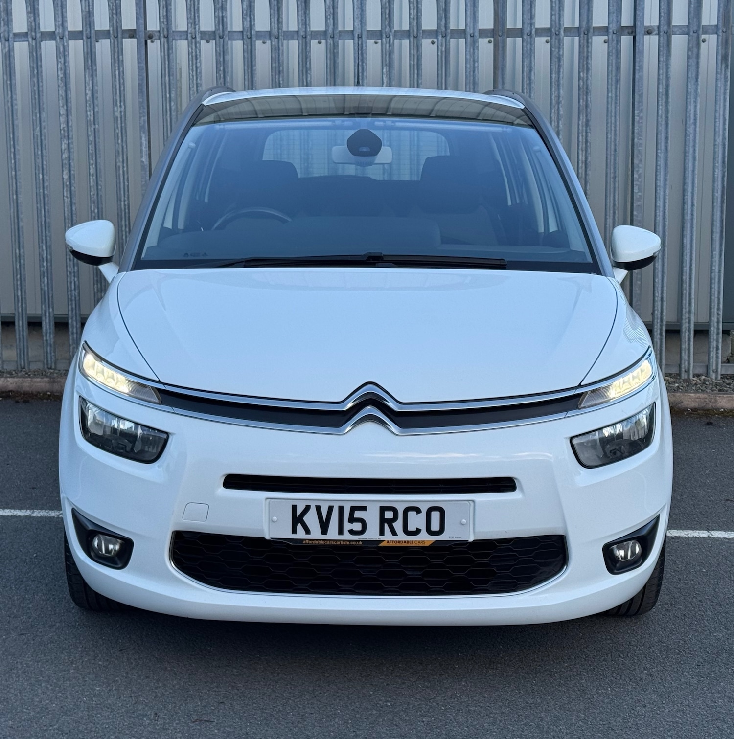 Used Citroen Grand C4 Picasso 2015 for sale - 77921459: Photo 3