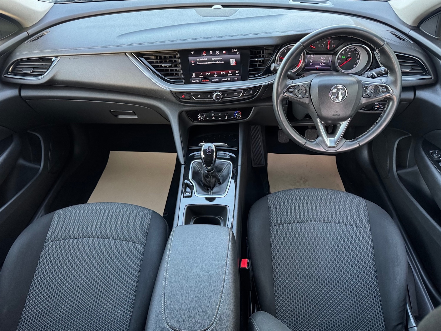 Used Vauxhall Insignia 2017 for sale - 77213279: Photo 13