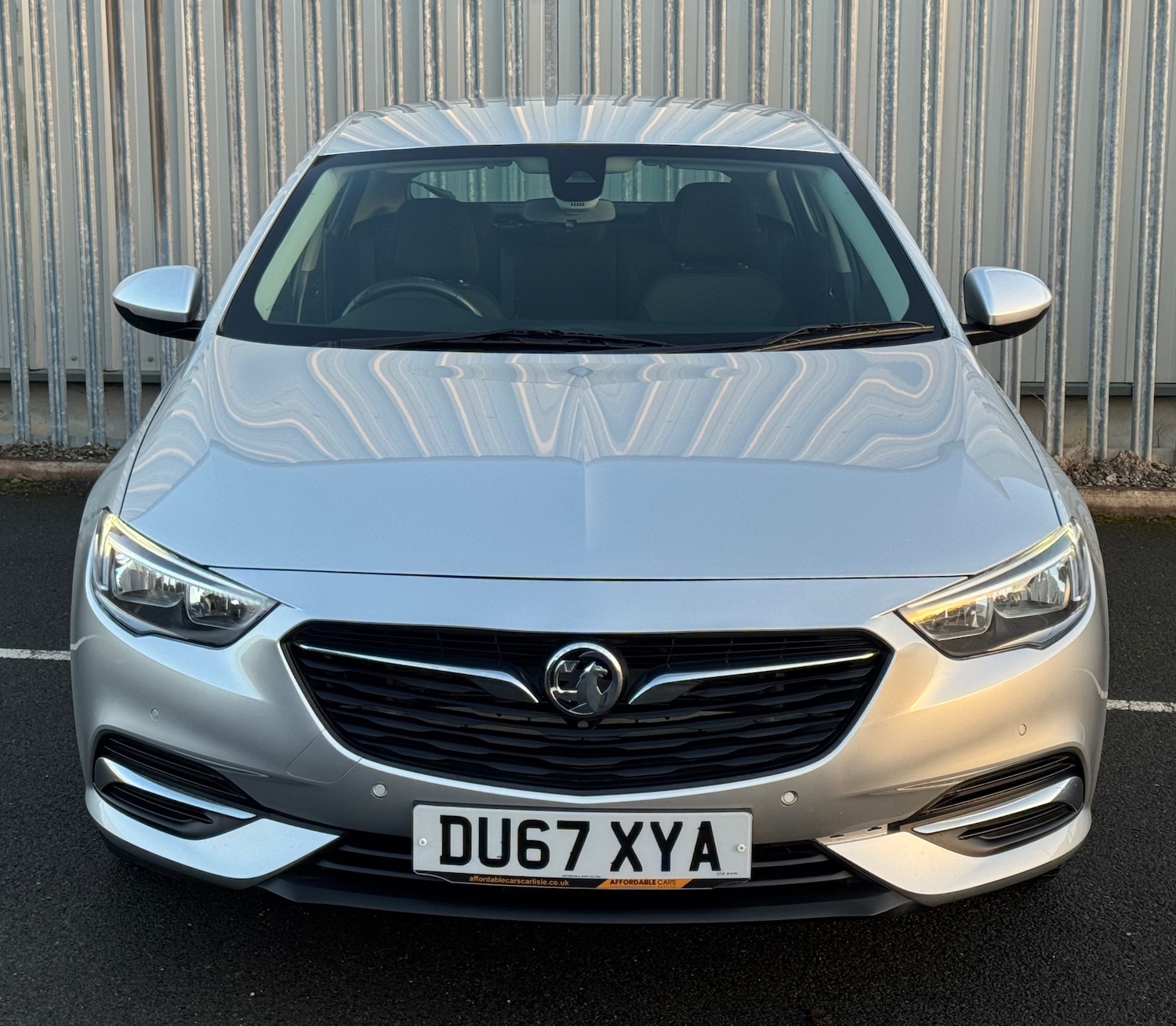 Used Vauxhall Insignia 2017 for sale - 77213279: Photo 3