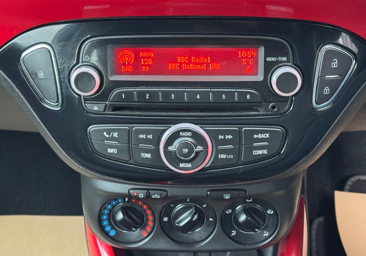 Used Vauxhall ADAM 2014 for sale - 76595248: Photo 14