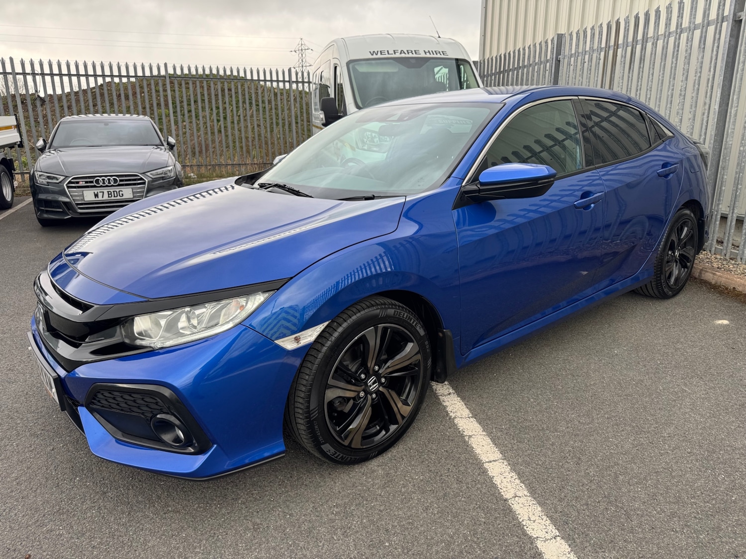 Used Honda Civic 2018 for sale - 78018585: Photo 2