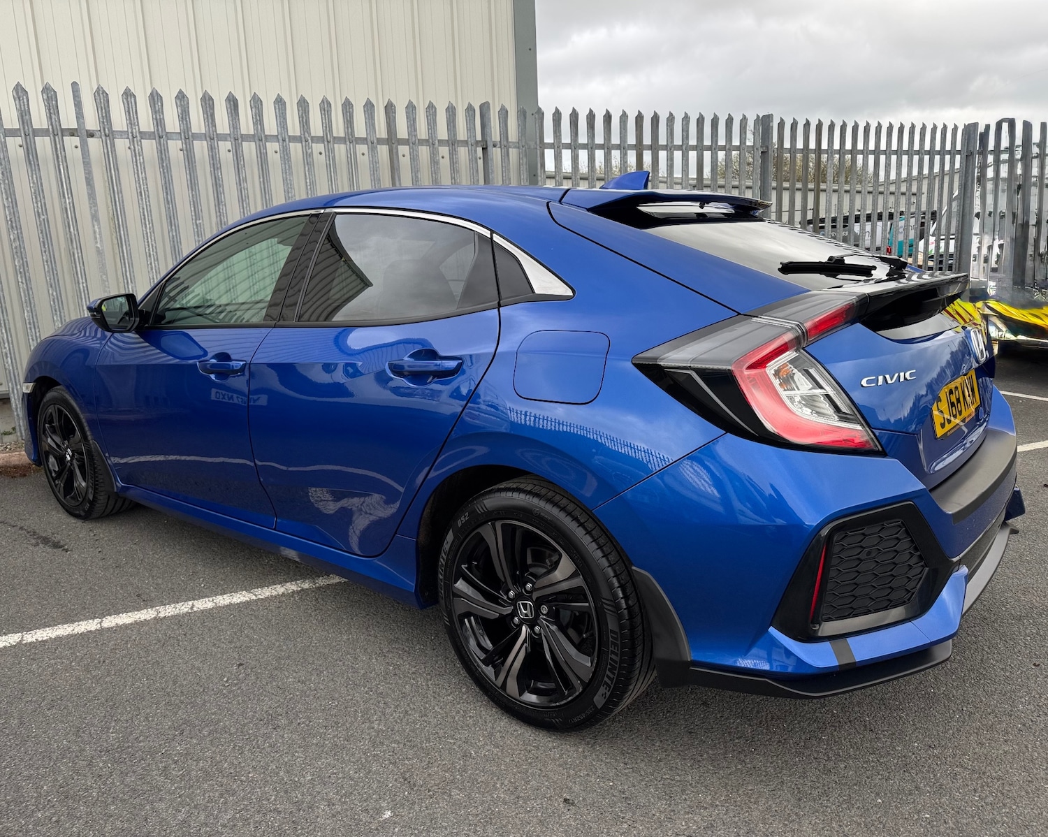 Used Honda Civic 2018 for sale - 78018585: Photo 4