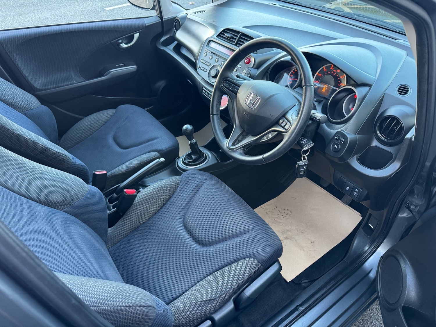 Used Honda Jazz 2014 for sale - 77353647: Photo 9