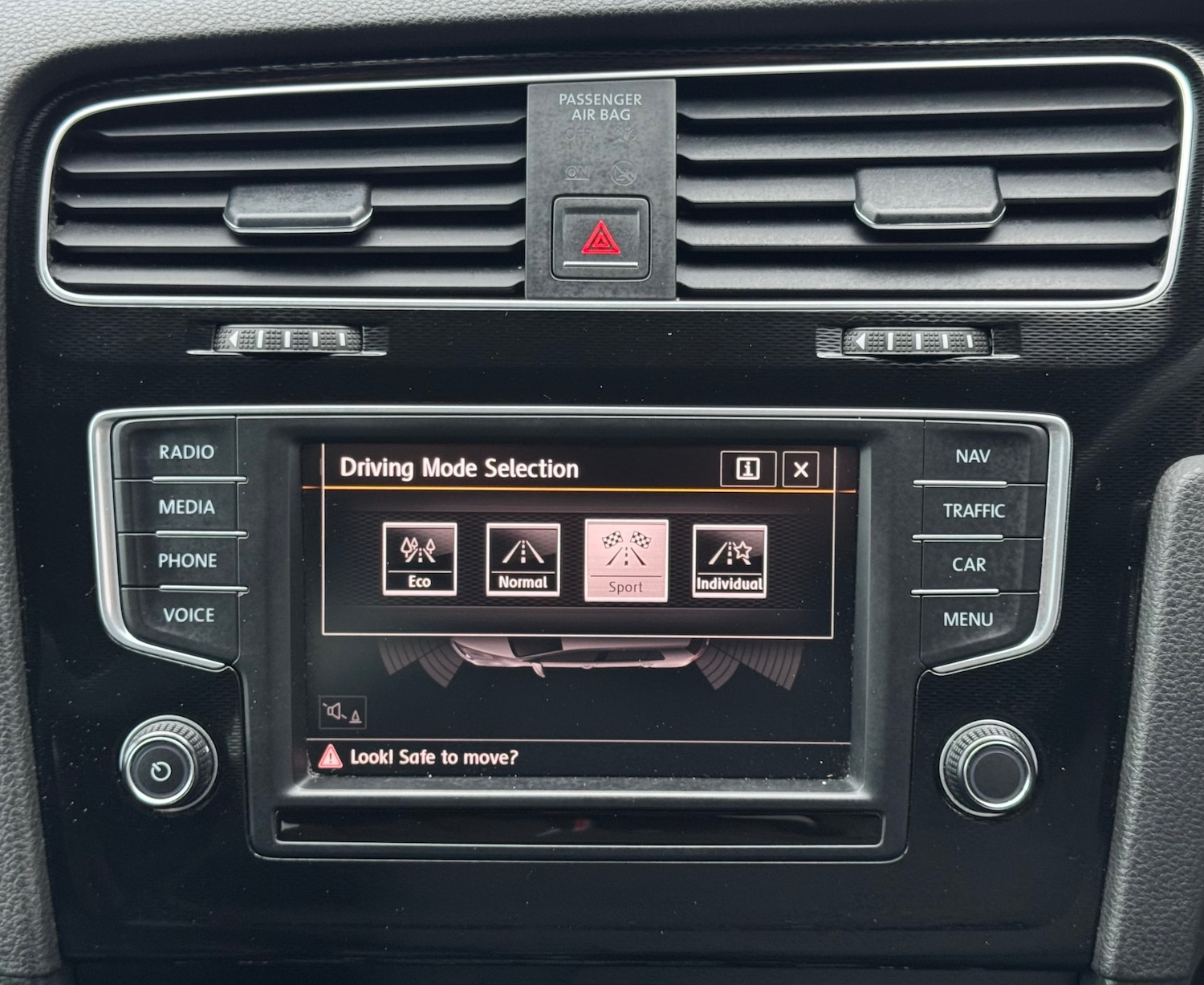 Used Volkswagen Golf 2016 for sale - 77038699: Photo 18