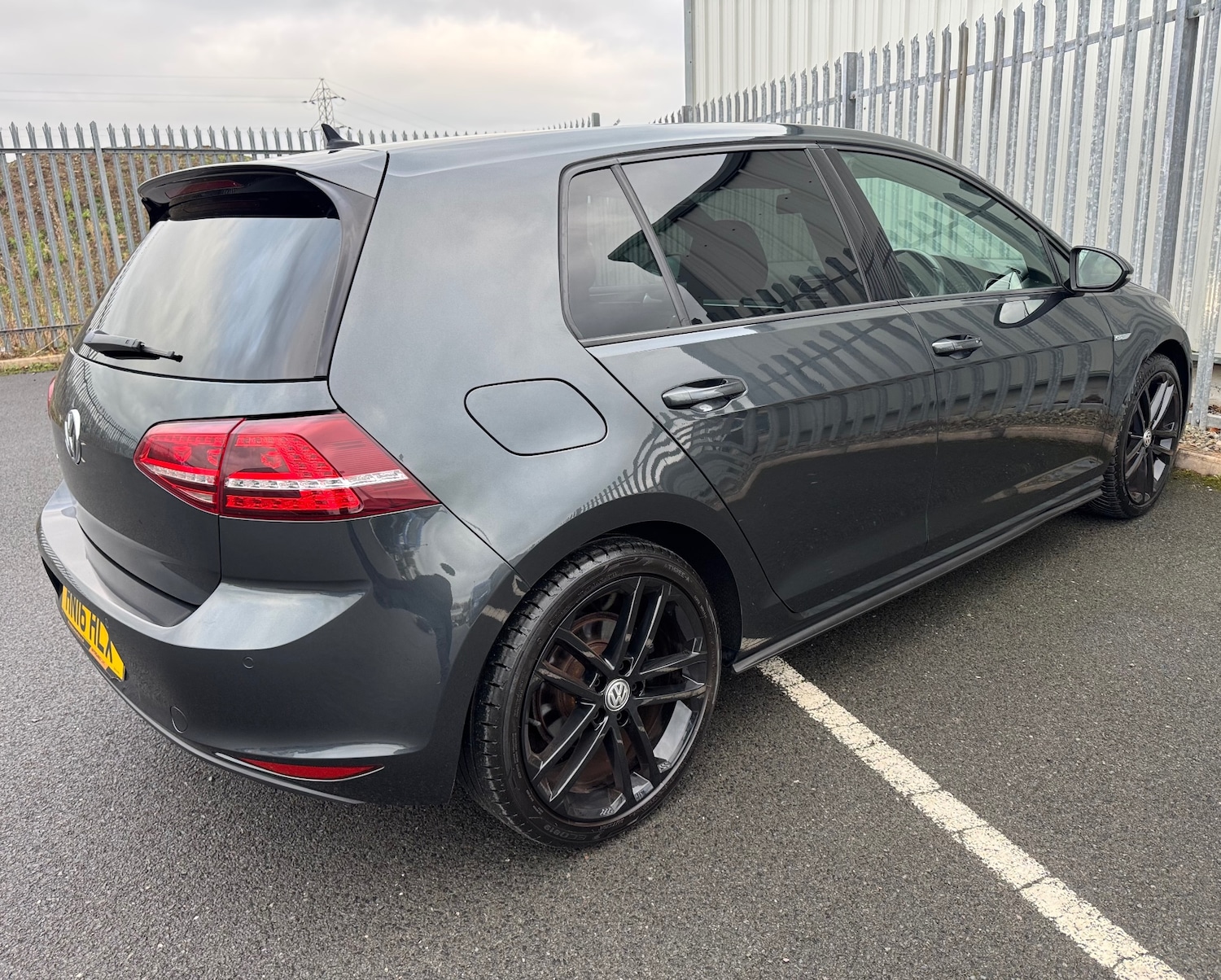 Used Volkswagen Golf 2016 for sale - 77038699: Photo 4