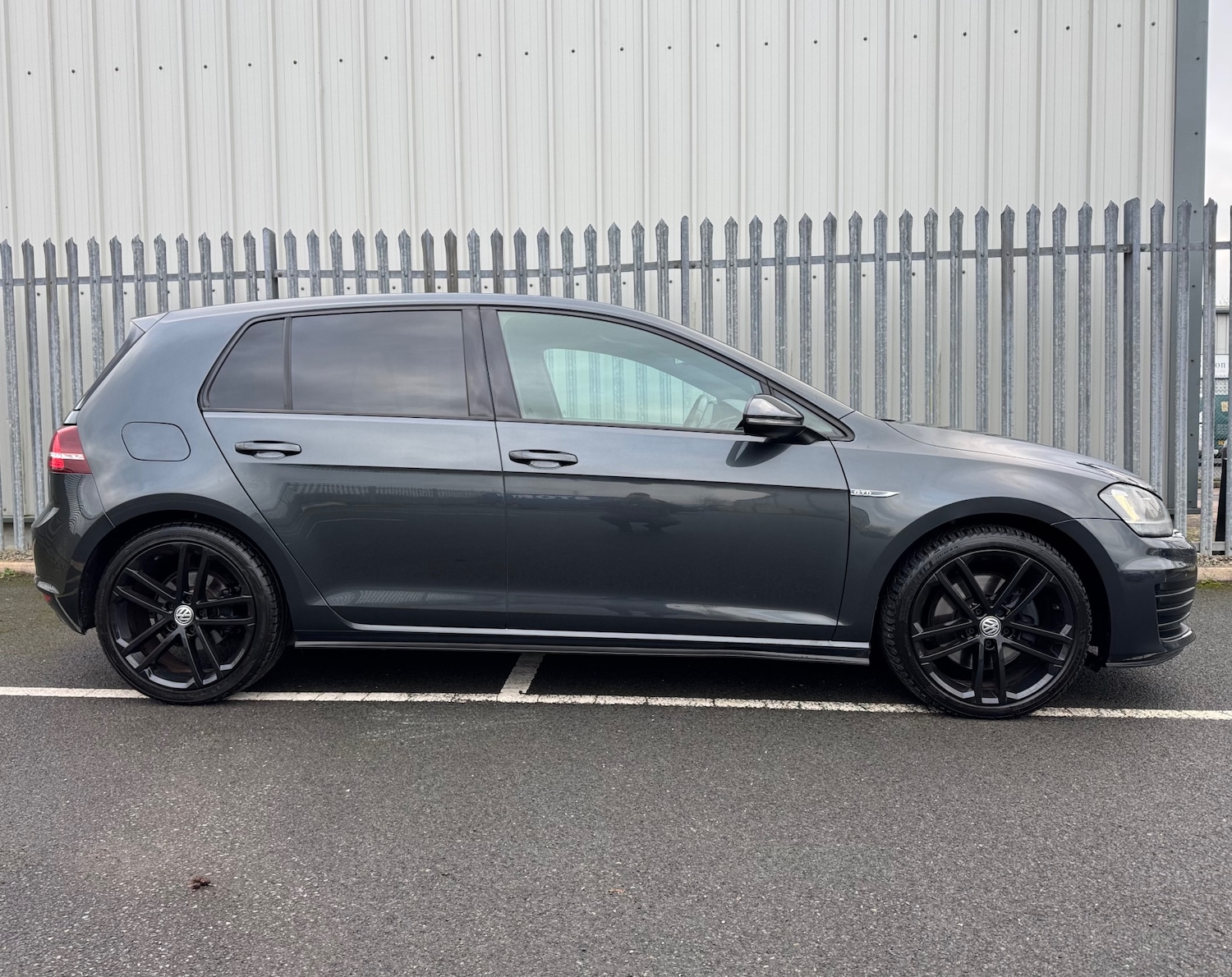 Used Volkswagen Golf 2016 for sale - 77038699: Photo 6