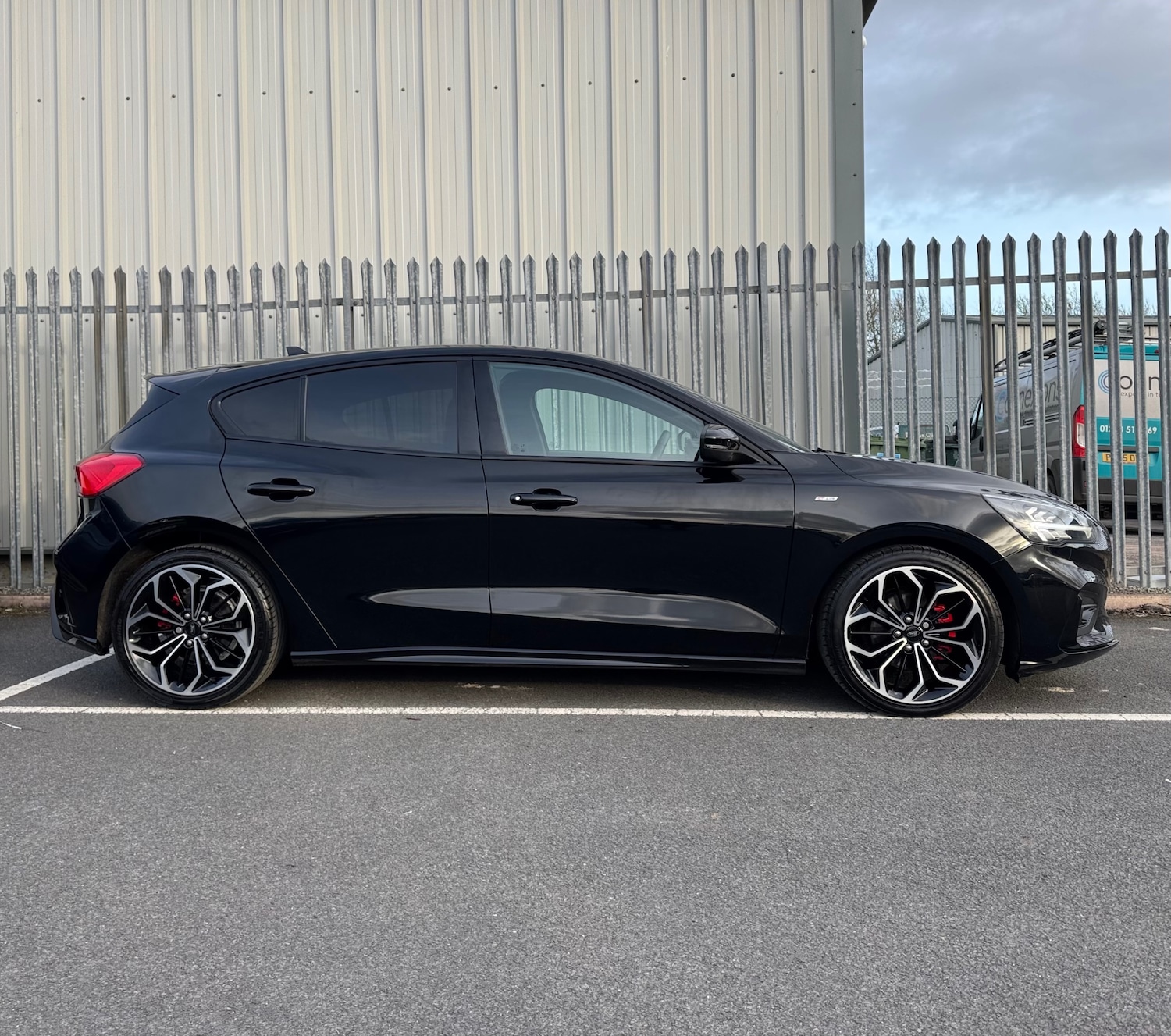 Used Ford Focus 2021 for sale - 77836708: Photo 7