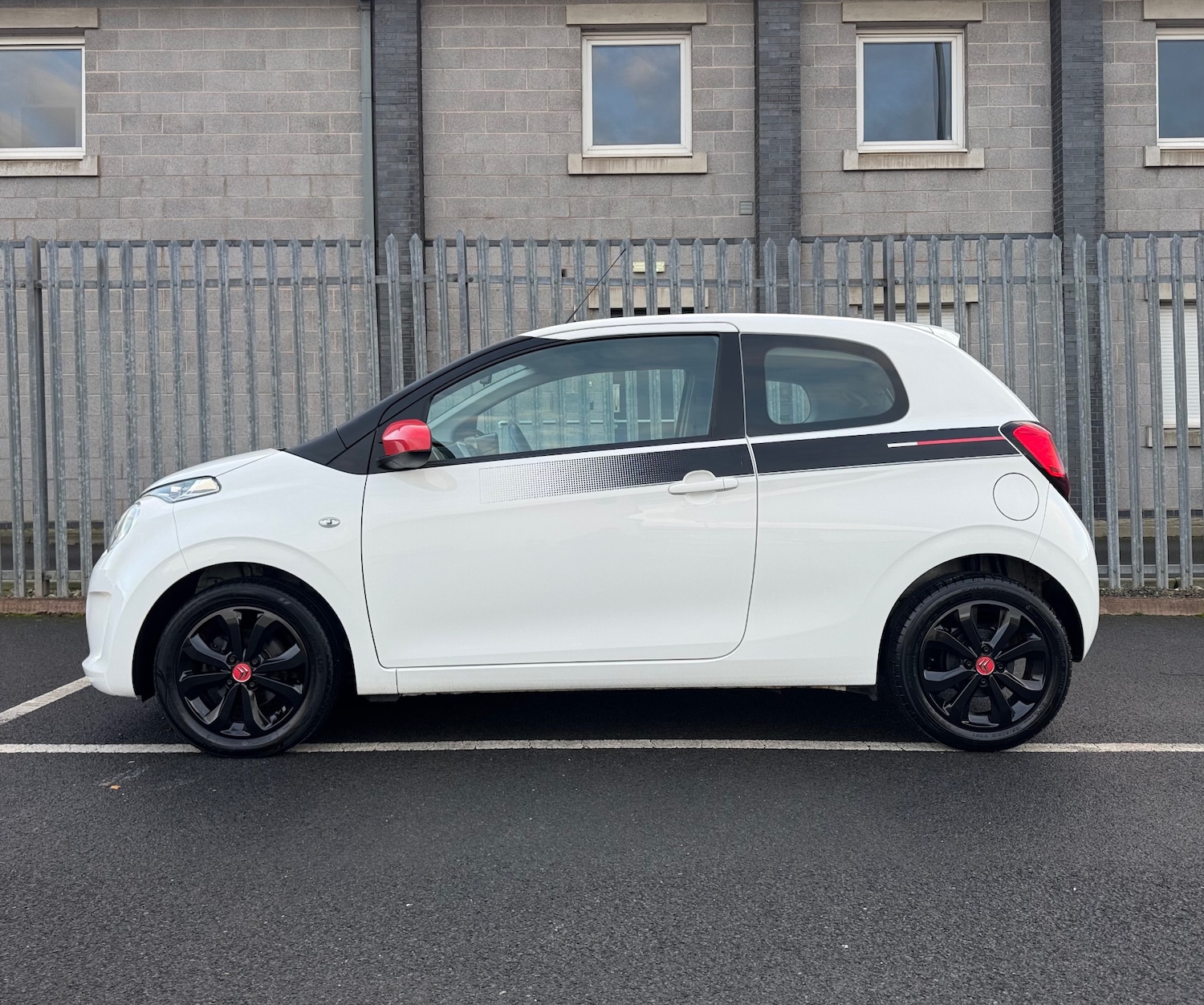 Used Citroen C1 2017 for sale - 76935251: Photo 8