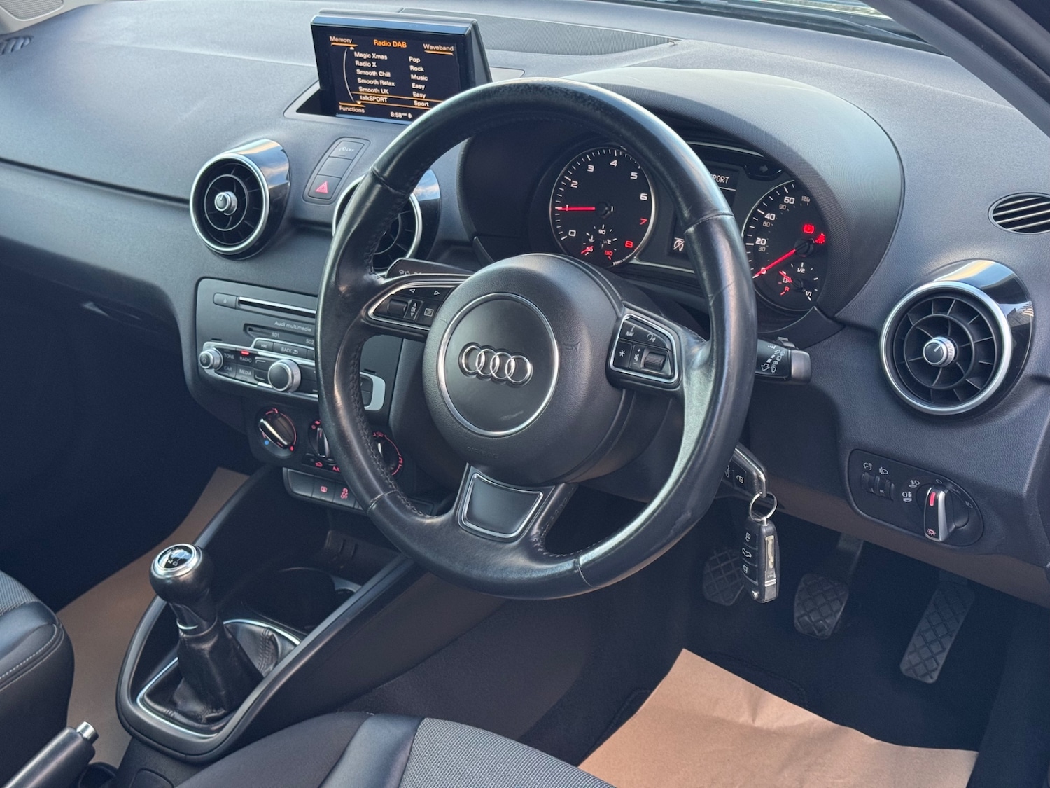 Used Audi A1 2015 for sale - 76375445: Photo 14
