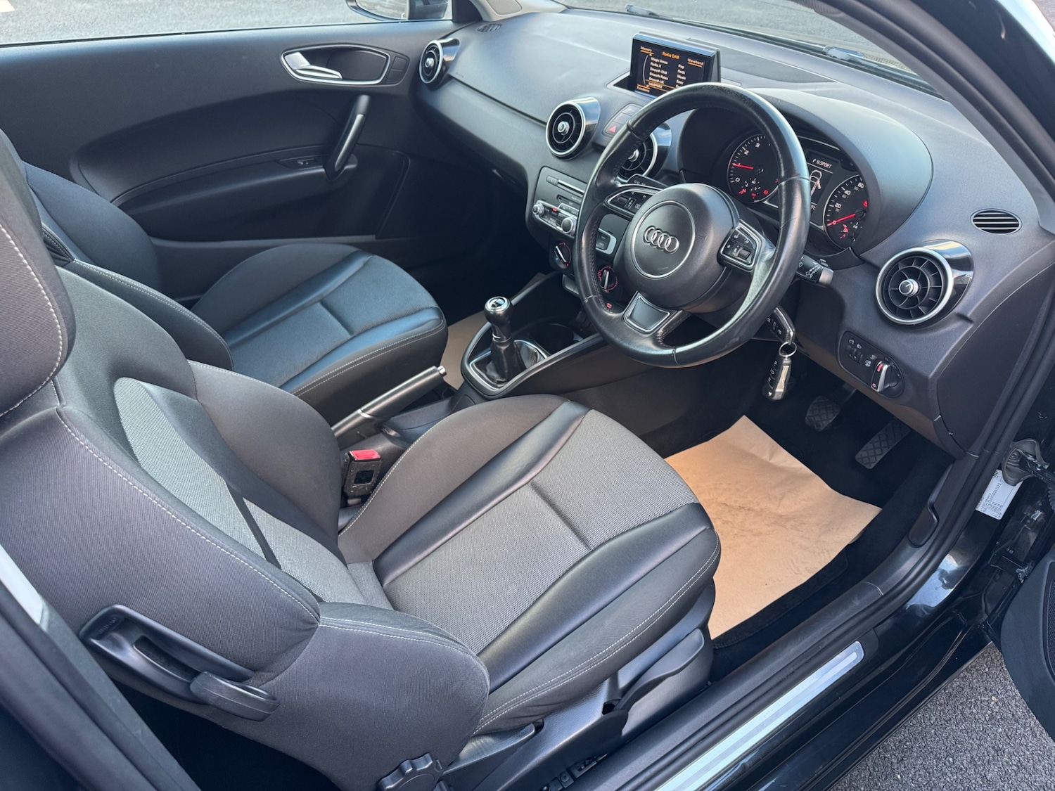 Used Audi A1 2015 for sale - 76375445: Photo 9