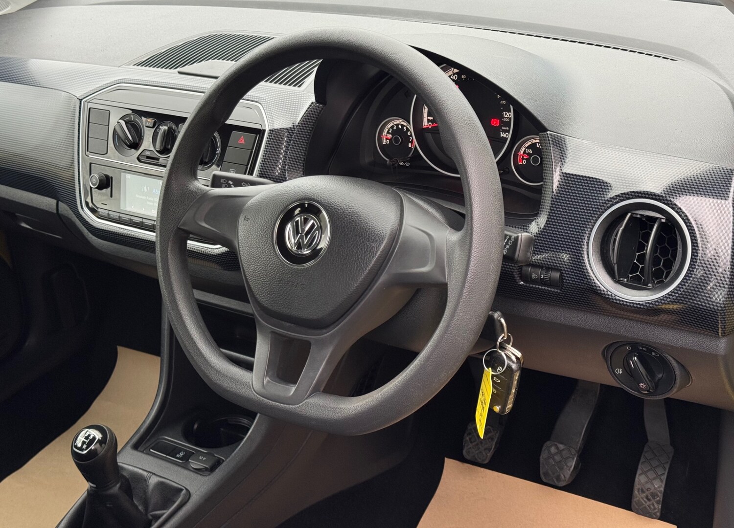 Used Volkswagen up! 2017 for sale - 77465850: Photo 14