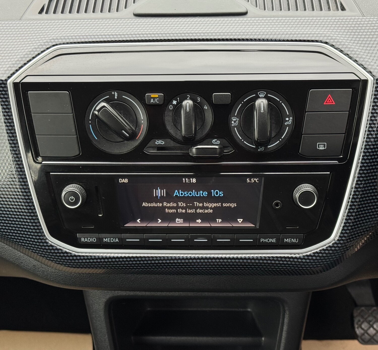 Used Volkswagen up! 2017 for sale - 77465850: Photo 15