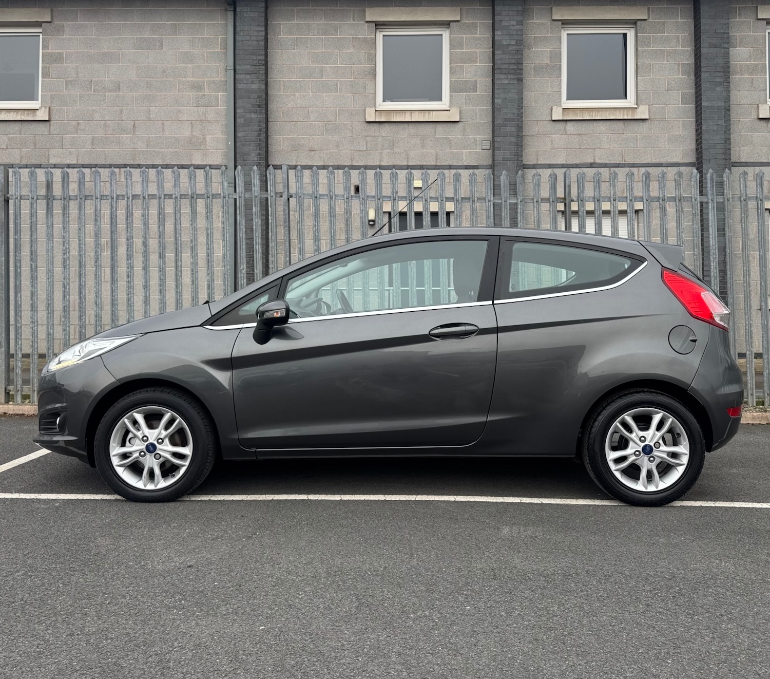 Used Ford Fiesta 2017 for sale - 77980800: Photo 8