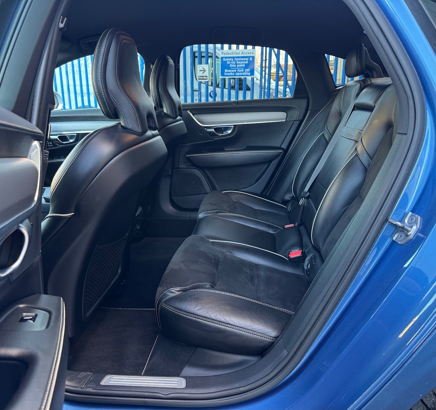 Used Volvo S90 2018 for sale - 77088350: Photo 11