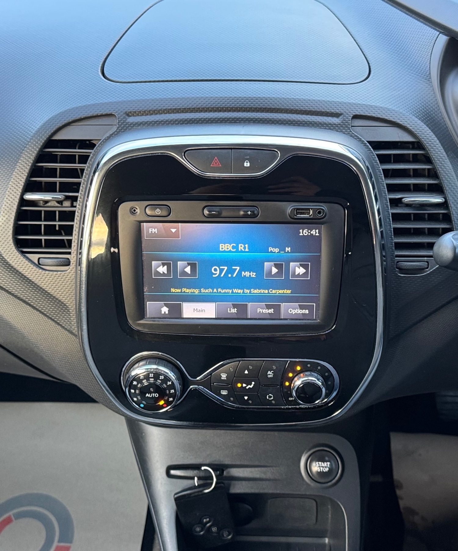 Used Renault Captur 2013 for sale - 77572509: Photo 15