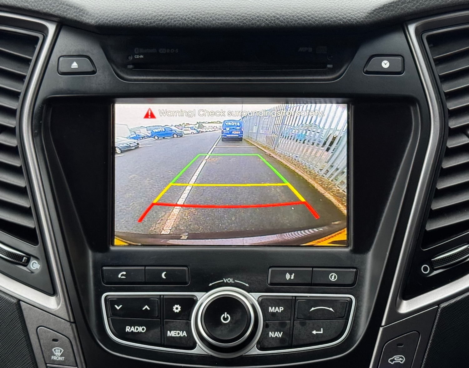 Used Hyundai Santa Fe 2015 for sale - 76418085: Photo 21