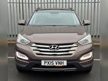 Used Hyundai Santa Fe 2015 for sale - 76418085: Photo
