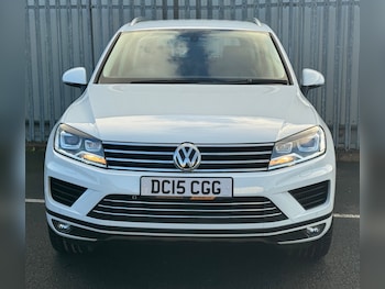 Used Volkswagen Touareg 2015 for sale - 76785366: Photo