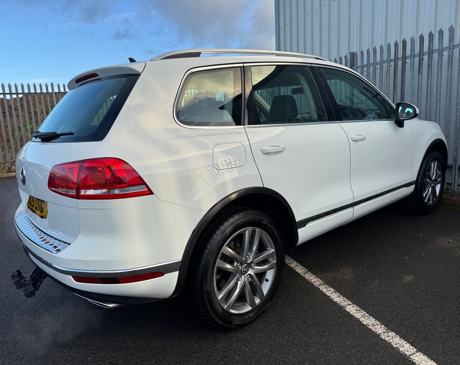 Used Volkswagen Touareg 2015 for sale - 76785366: Photo 5