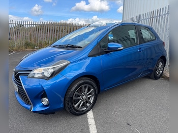 Used Toyota Yaris 2015 for sale - 79482663: Photo