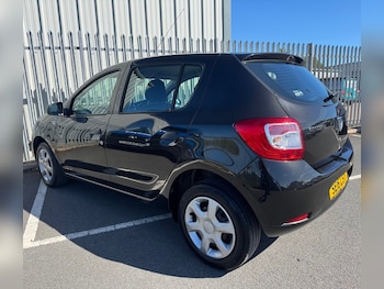 Used Dacia Sandero 2016 for sale - 78840824: Photo