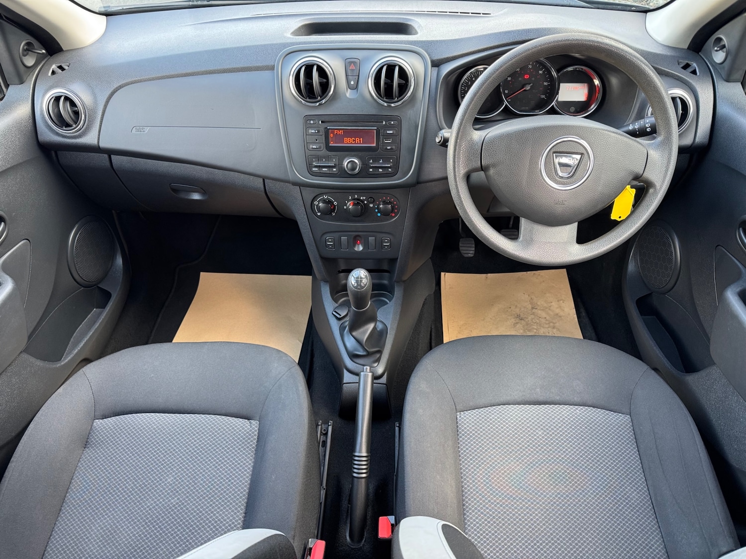 Used Dacia Sandero 2015 for sale - 77791218: Photo 13