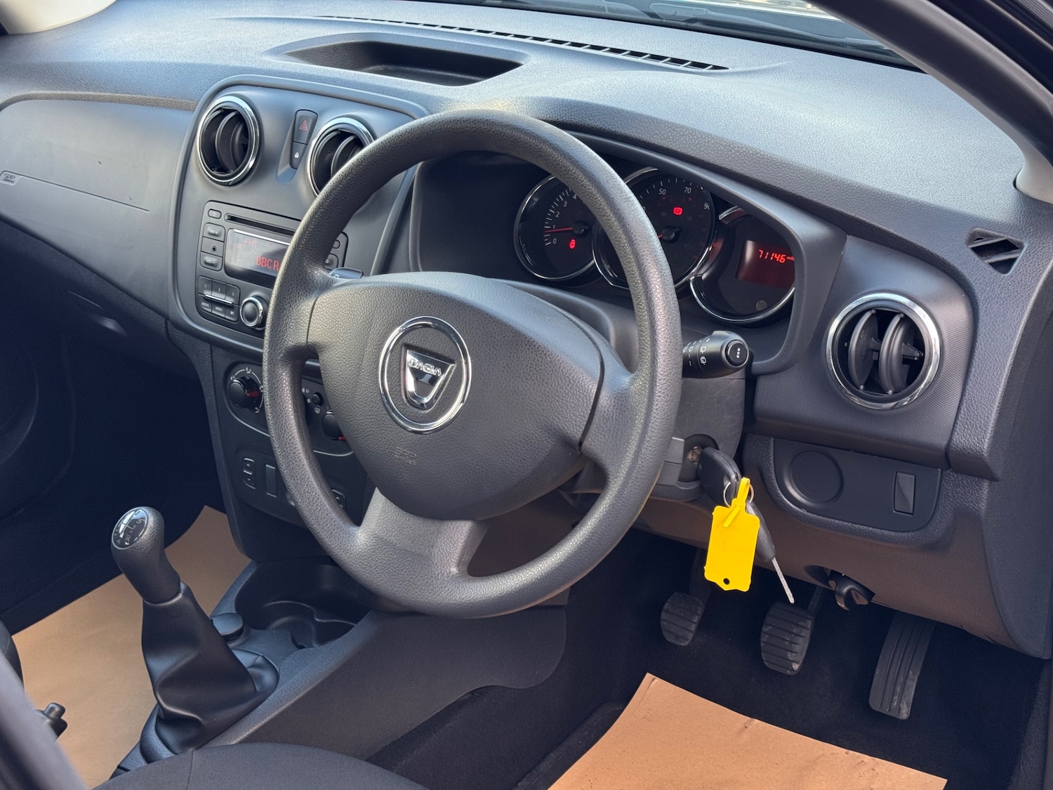 Used Dacia Sandero 2015 for sale - 77791218: Photo 14