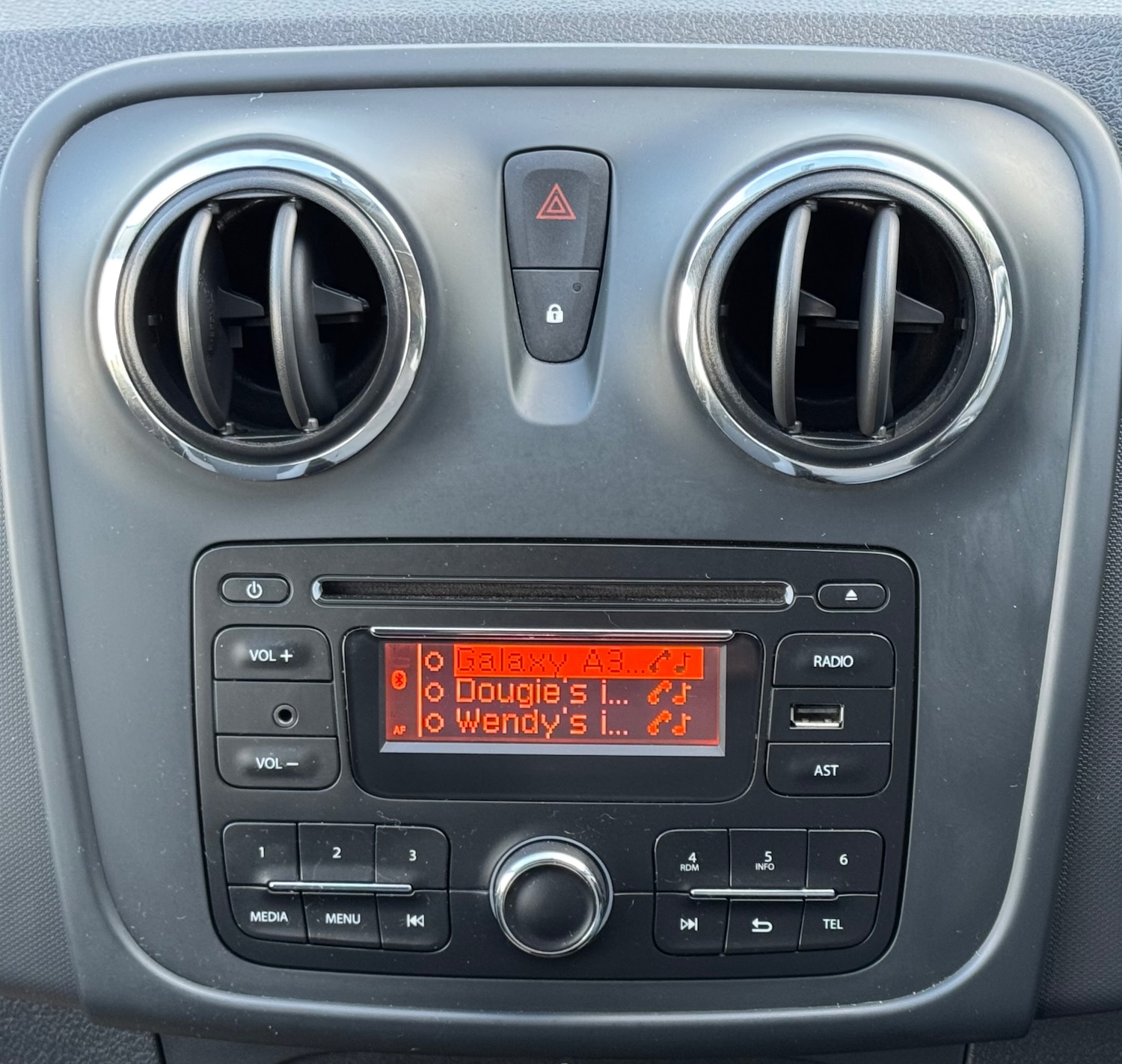 Used Dacia Sandero 2015 for sale - 77791218: Photo 16