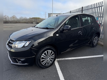 Used Dacia Sandero 2015 for sale - 77791218: Photo