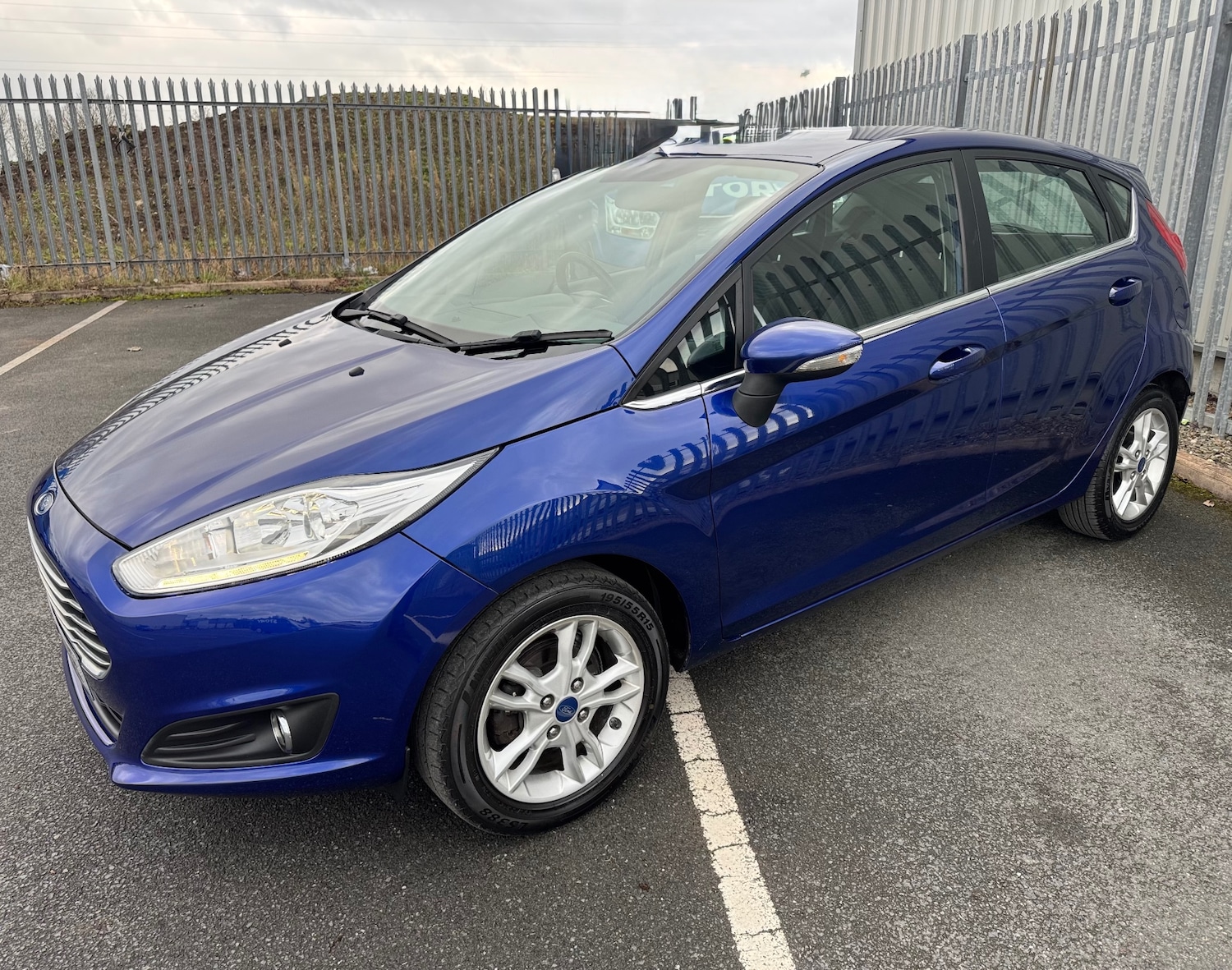 Used Ford Fiesta 2016 for sale - 77312501: Photo 2