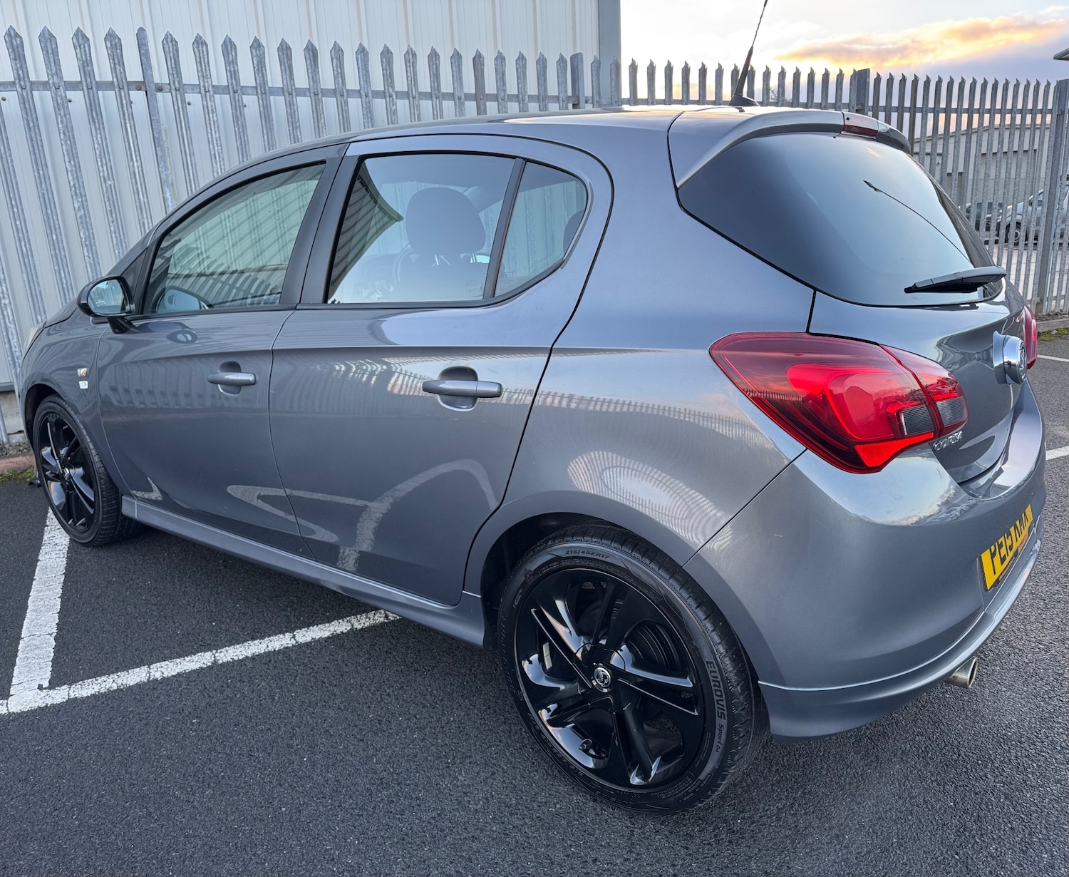Used Vauxhall Corsa 2015 for sale - 77264216: Photo 4