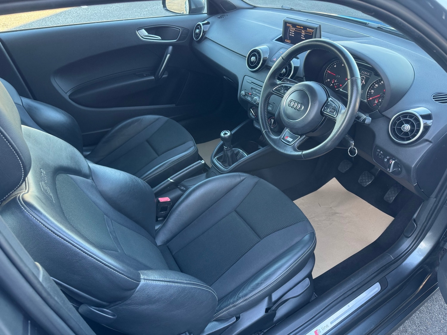 Used Audi A1 2014 for sale - 77100137: Photo 9