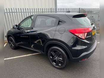 Used Honda HR-V 2018 for sale - 77681563: Photo