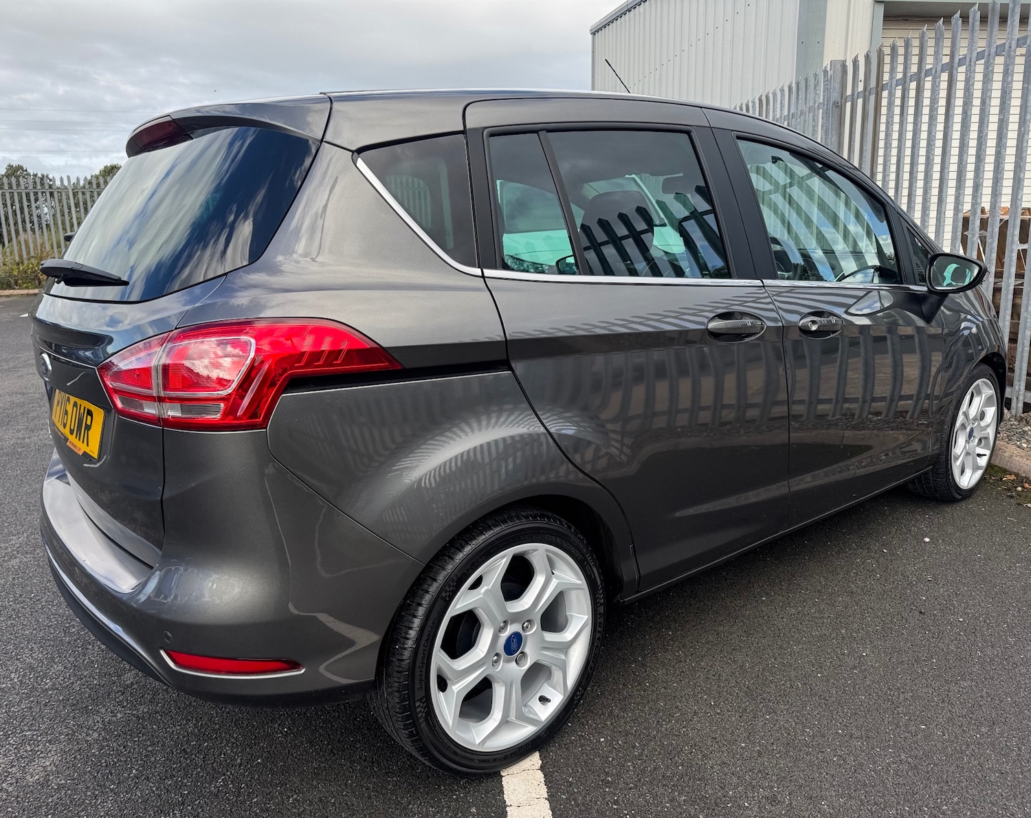 Used Ford B-MAX 2016 for sale - 75987086: Photo 5