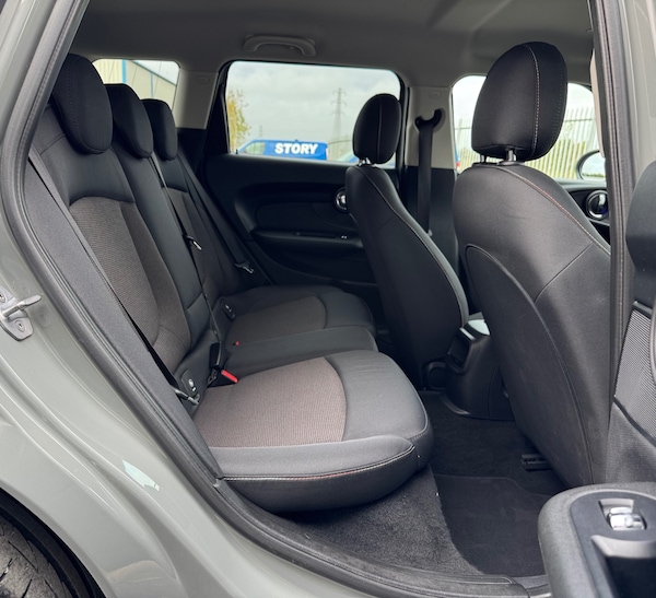 Used MINI Clubman 2018 for sale - 76197241: Photo 12