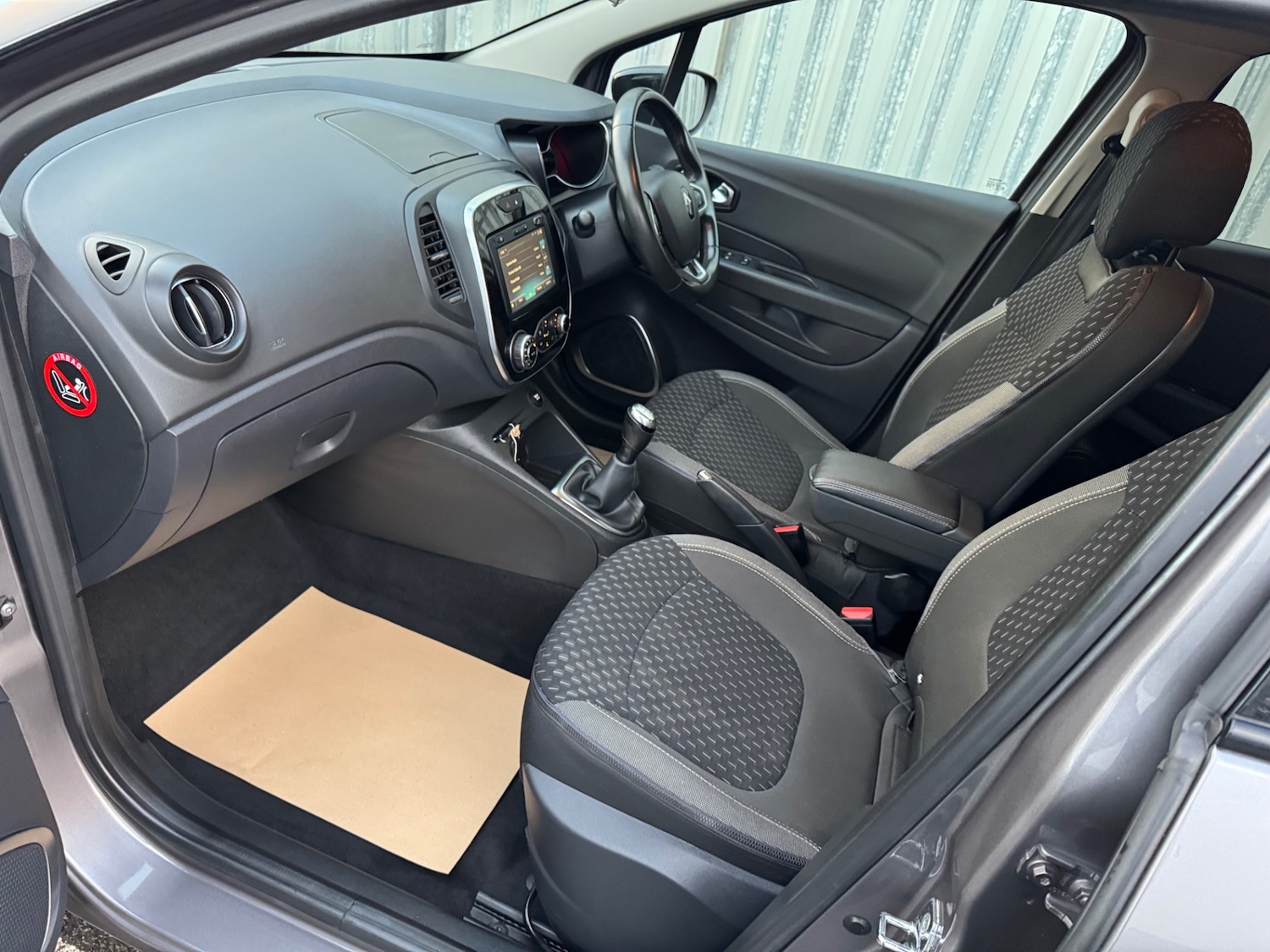 Used Renault Captur 2017 for sale - 76618823: Photo 10